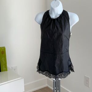 ILLIA Leather top with lace